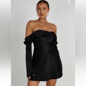 ☆ Meshki Giselle Off Shoulder Satin Long Sleeve Mini Dress, Black, M